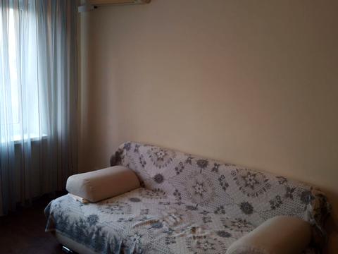 квартира за адресою Небесної Сотні просп. (Маршала Жукова), 10-Б