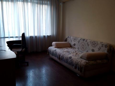 квартира за адресою Небесної Сотні просп. (Маршала Жукова), 10-Б