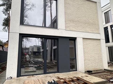 дом по адресу Варшавская ул.