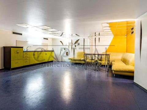 комерційна за адресою Левка Лук'яненка вул. (Маршала Тимошенка), 29