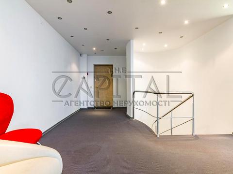 комерційна за адресою Левка Лук'яненка вул. (Маршала Тимошенка), 29