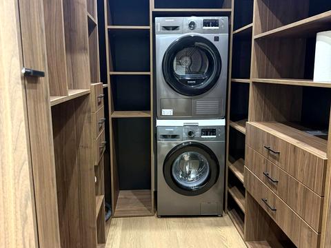 квартира за адресою Приозерна вул., 38