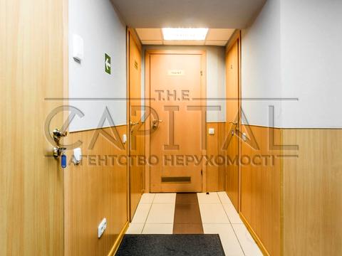 комерційна за адресою Воздвиженська вул., 43