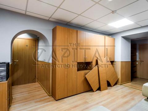 комерційна за адресою Воздвиженська вул., 43