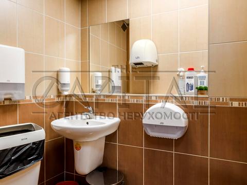 комерційна за адресою Воздвиженська вул., 43