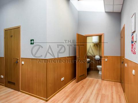 комерційна за адресою Воздвиженська вул., 43