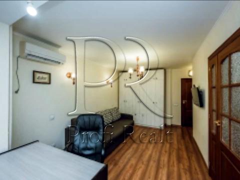 квартира за адресою Григорія Кочура вул. (Олександра Пироговського), 6