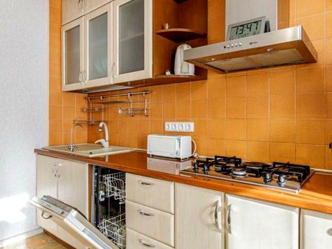 квартира за адресою Богдана Хмельницького вул., 82