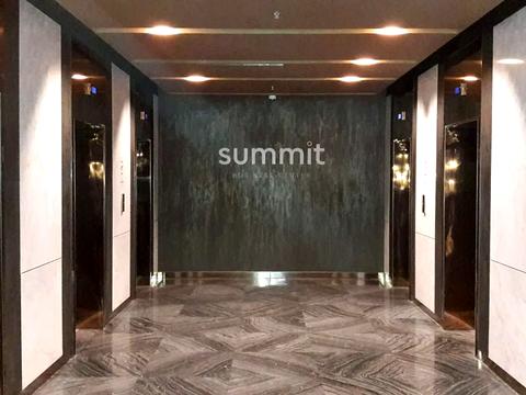 комерційна за адресою Михайла Грушевського вул., 9-Б