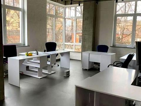 комерційна за адресою Михайла Грушевського вул., 9-Б