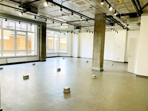 комерційна за адресою Михайла Грушевського вул., 9-Б