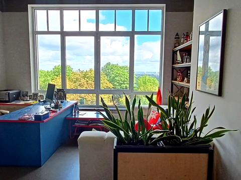 комерційна за адресою Михайла Грушевського вул., 9-Б