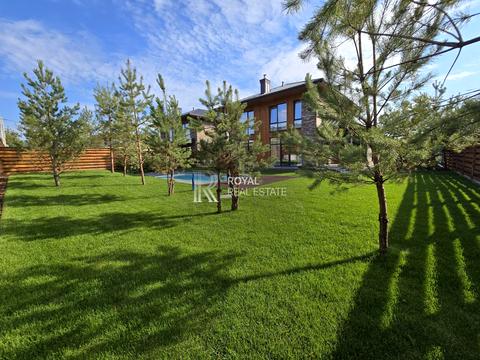 будинок за адресою Квітнева вул.