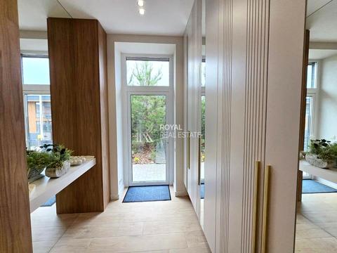 будинок за адресою Квітнева вул.