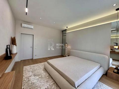 будинок за адресою Квітнева вул.