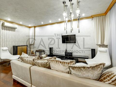 квартира за адресою Андрія Верхогляда вул. (Михайла Драгомирова), 7