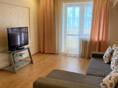 квартира за адресою Космічна вул., 3