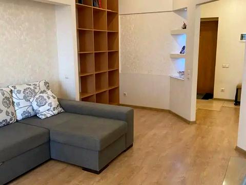 квартира за адресою Космічна вул., 3