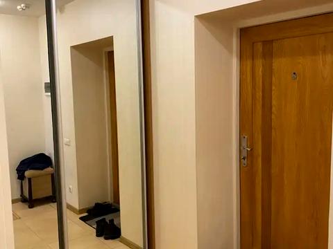 квартира за адресою Космічна вул., 3