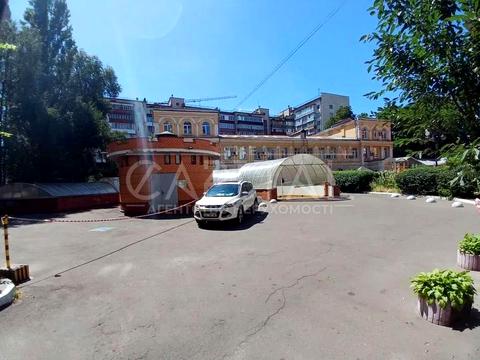 комерційна за адресою Івана Мазепи вул. (Січневого Повстання), 10