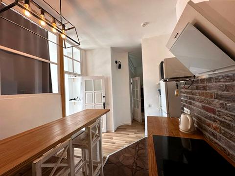 квартира за адресою Андрія Верхогляда вул. (Михайла Драгомирова), 2-А