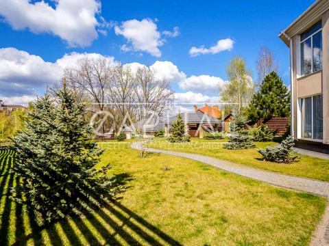 будинок за адресою с. Лісники, Лісники