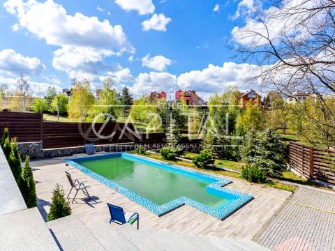 будинок за адресою с. Лісники, Лісники