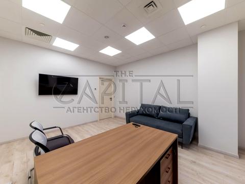 комерційна за адресою Січових Стрільців вул. (Артема), 17