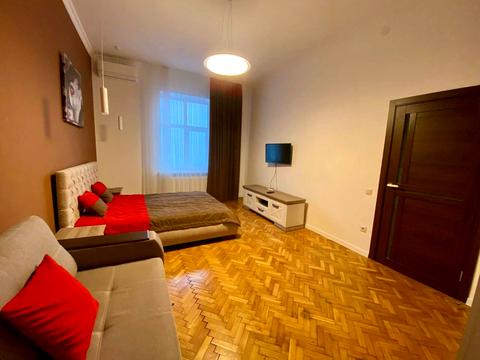 квартира по адресу Свободы просп. (Ленина), 1