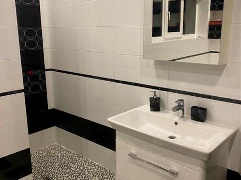 будинок за адресою с. Бірки, Зоряна