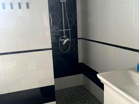 будинок за адресою с. Бірки, Зоряна