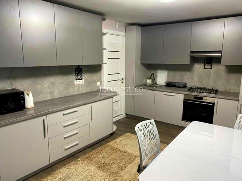 будинок за адресою Центральна вул.