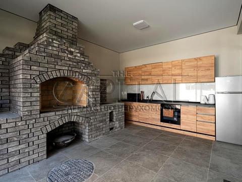 будинок за адресою с. Гатне, Молодіжна вул., 1