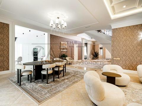 будинок за адресою с. Гатне, Молодіжна вул., 1