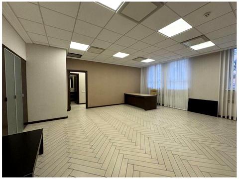 комерційна за адресою Шота Руставелі вул., 44