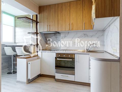 квартира за адресою Доківська вул., 10