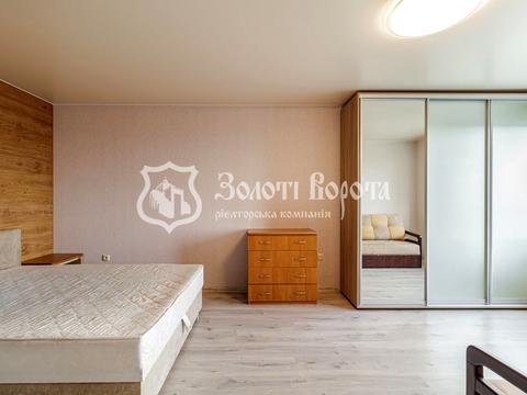 квартира за адресою Доківська вул., 10