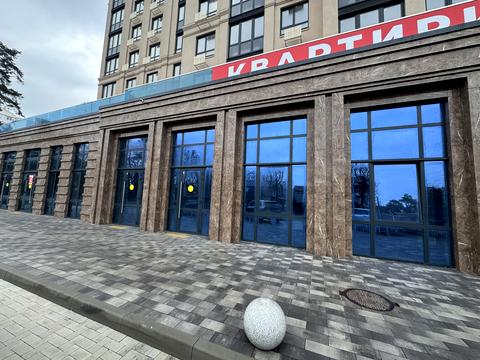 комерційна за адресою Соборна вул., 122