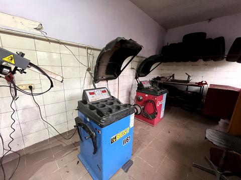 комерційна за адресою Степана Бандери вул., 59