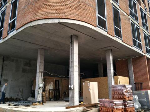 комерційна за адресою Старокозацька вул. (Комсомольська), 20