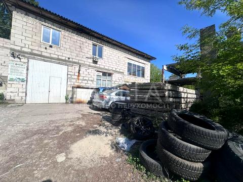 коммерческая по адресу Любомирська ул., 12