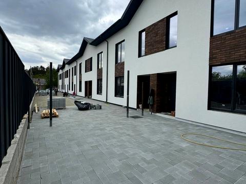 будинок за адресою Сім'ї Шкарівських вул.