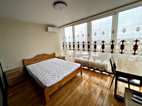 квартира за адресою Олега Мудрака вул. (Генерала Наумова), 1-Б