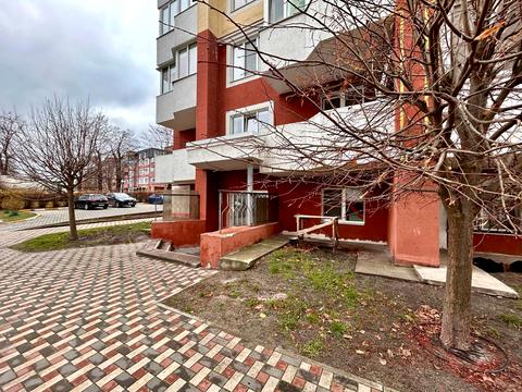 комерційна за адресою Остромирська вул., 22