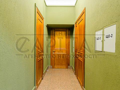 комерційна за адресою Липська вул., 12