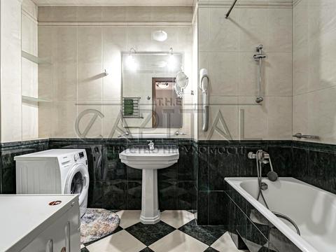 комерційна за адресою Саксаганського вул., 29