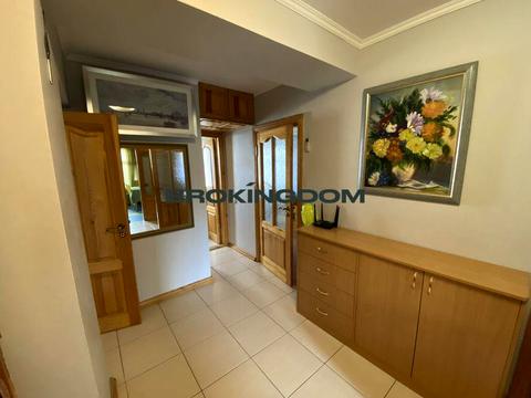 квартира за адресою Тарасівська вул., 20