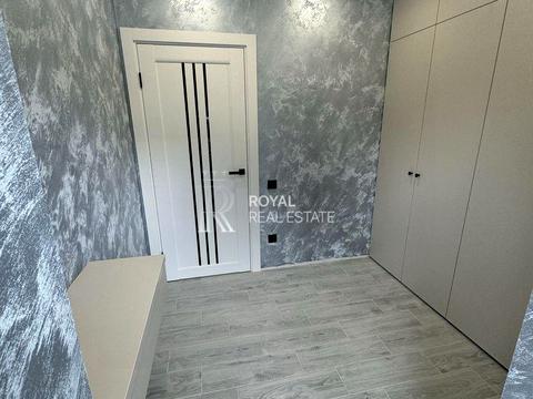 будинок за адресою с. Гатне, Центральна вул., 1