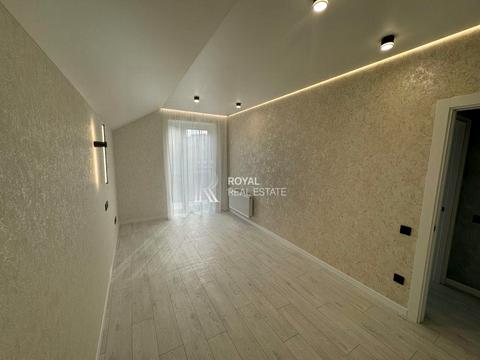 будинок за адресою с. Гатне, Центральна вул., 1