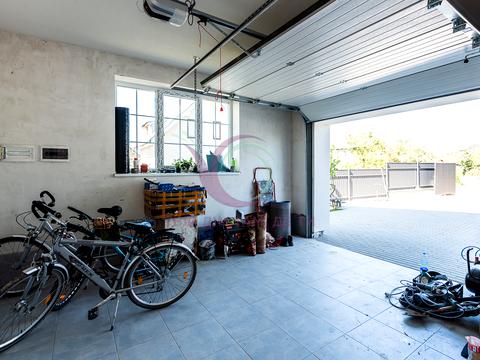 дом по адресу набережная Василия Стефаника ул., 44